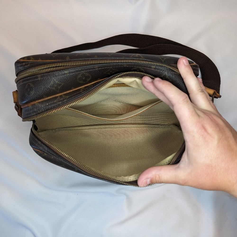 LOUIS VUITTON Crossbody Reporter PM Bag - Picture 11 of 12